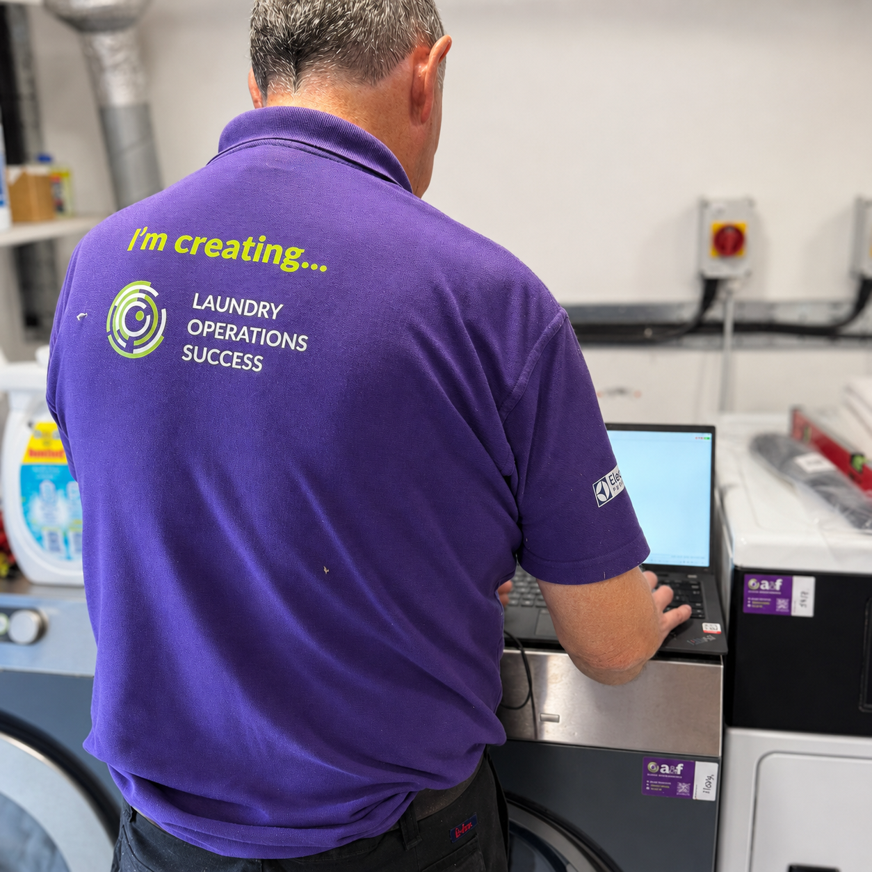 a&f engineer supporting professional laundry equipment